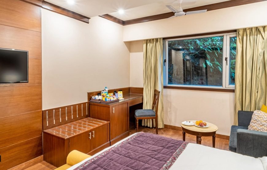 Madhuban Sarovar Portico